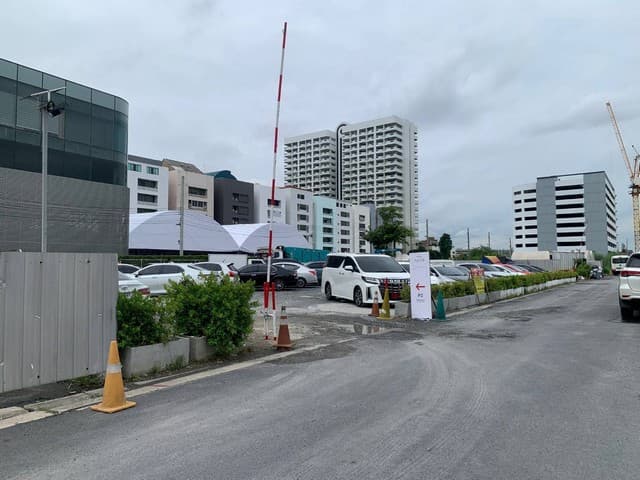 ขายที่ดิน 202 ตร.วา บางนาสวยมากๆ บางนา กม.3 ทำเลทอง ใกล้ รพ.ไทยนครินทร์ ถมแล้ว รูปแปลงสี่เหลี่ยมสวย ZB067