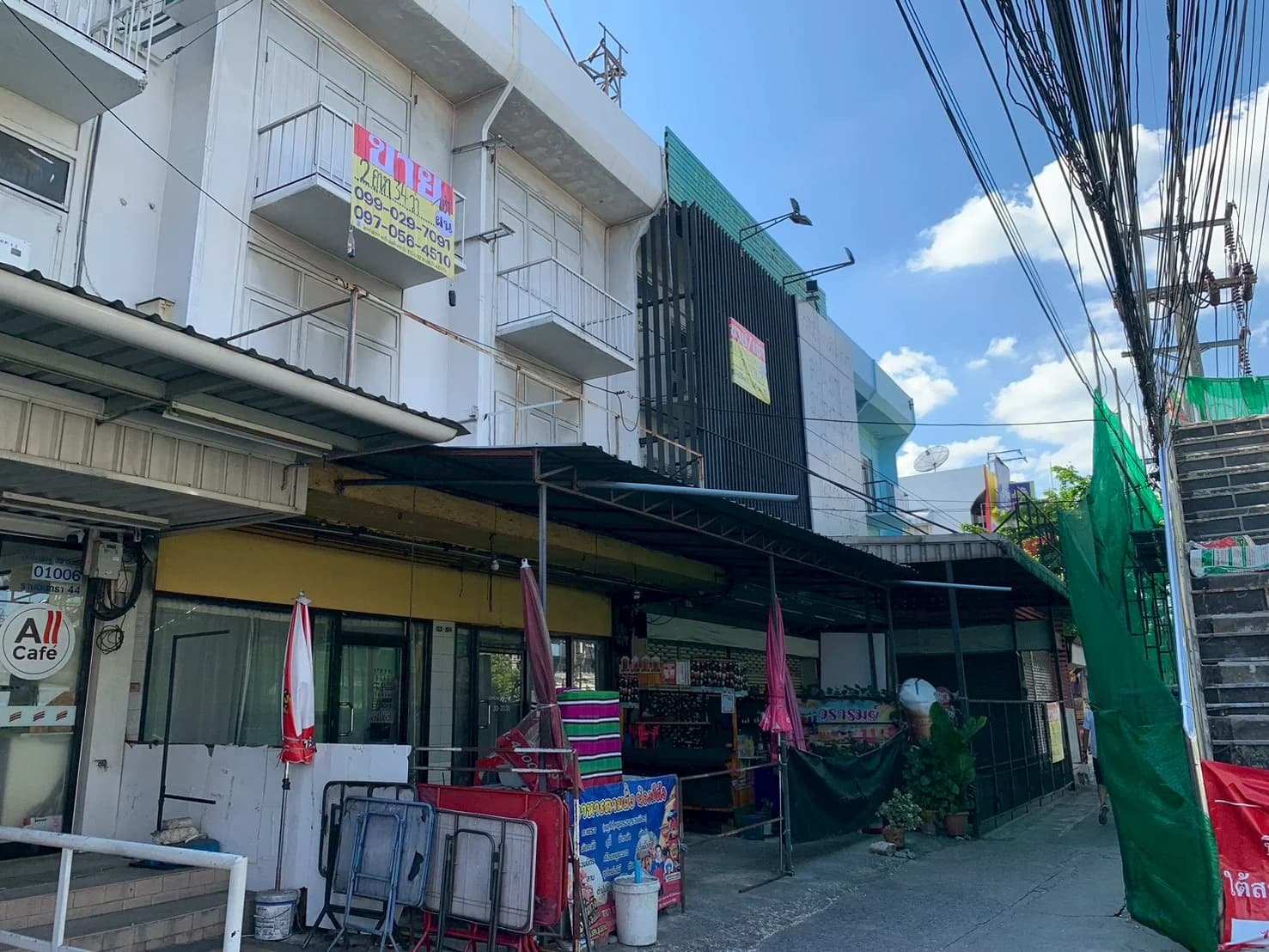 ขายอาคารพาณิชย์ทำเลทอง 2 คูหา รามอินทรา กม.7 ถนนหลัก ติดแนวรถไฟฟ้าสายสีชมพู ZB116 - image 1