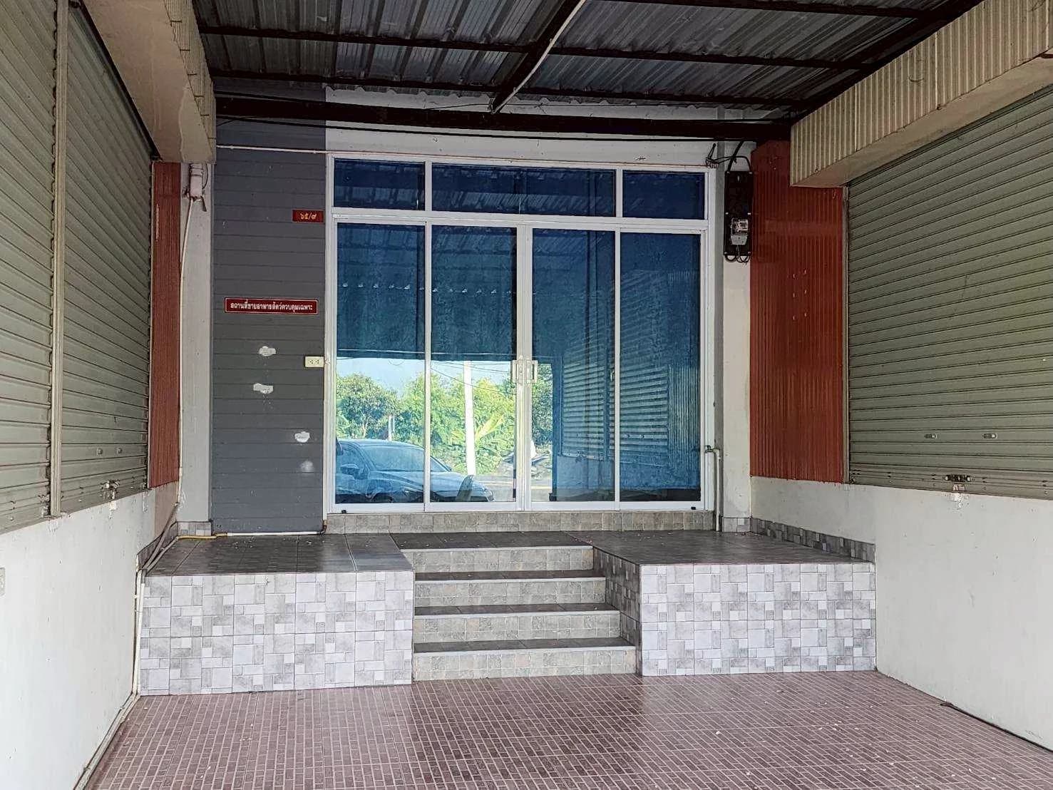 ขาย / เช่า ทาวน์เฮาส์ 2 ชั้น ใจกลางเมืองอ่างทอง ถนนอ่างทอง เชื่อมสายเอเซีย นครสวรรค์ เข้า ออกสะดวก ใกล้ทุกจุดสำคัญ - image 4