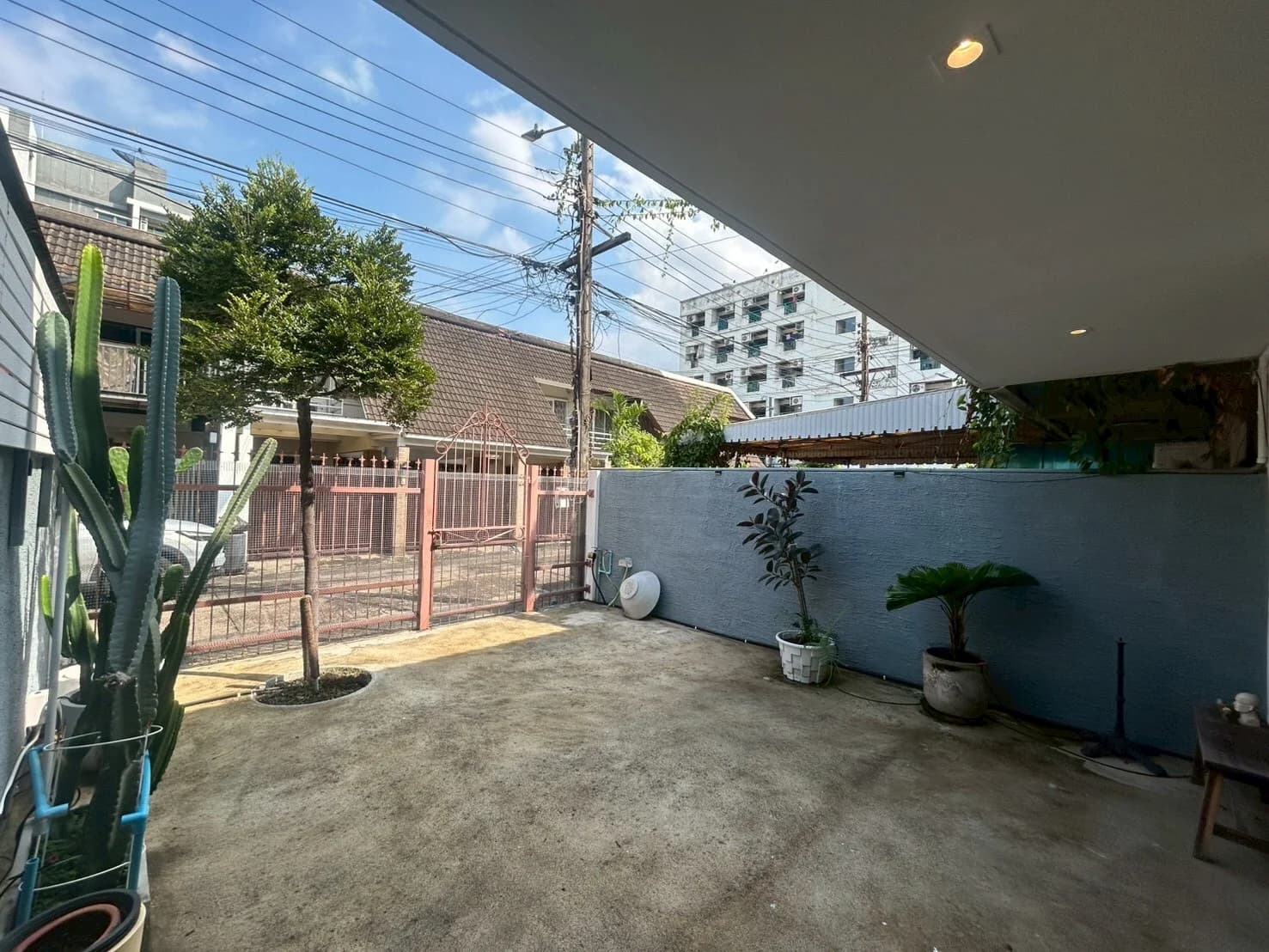 ขาย/เช่าออฟฟิส 2ชั้น 20 ตารางวา ซ. ลาดพร้าว 33 ใกล้รถไฟฟ้า BTS หมอชิต และ MRT ลาดพร้าว ZJ185 - image 3