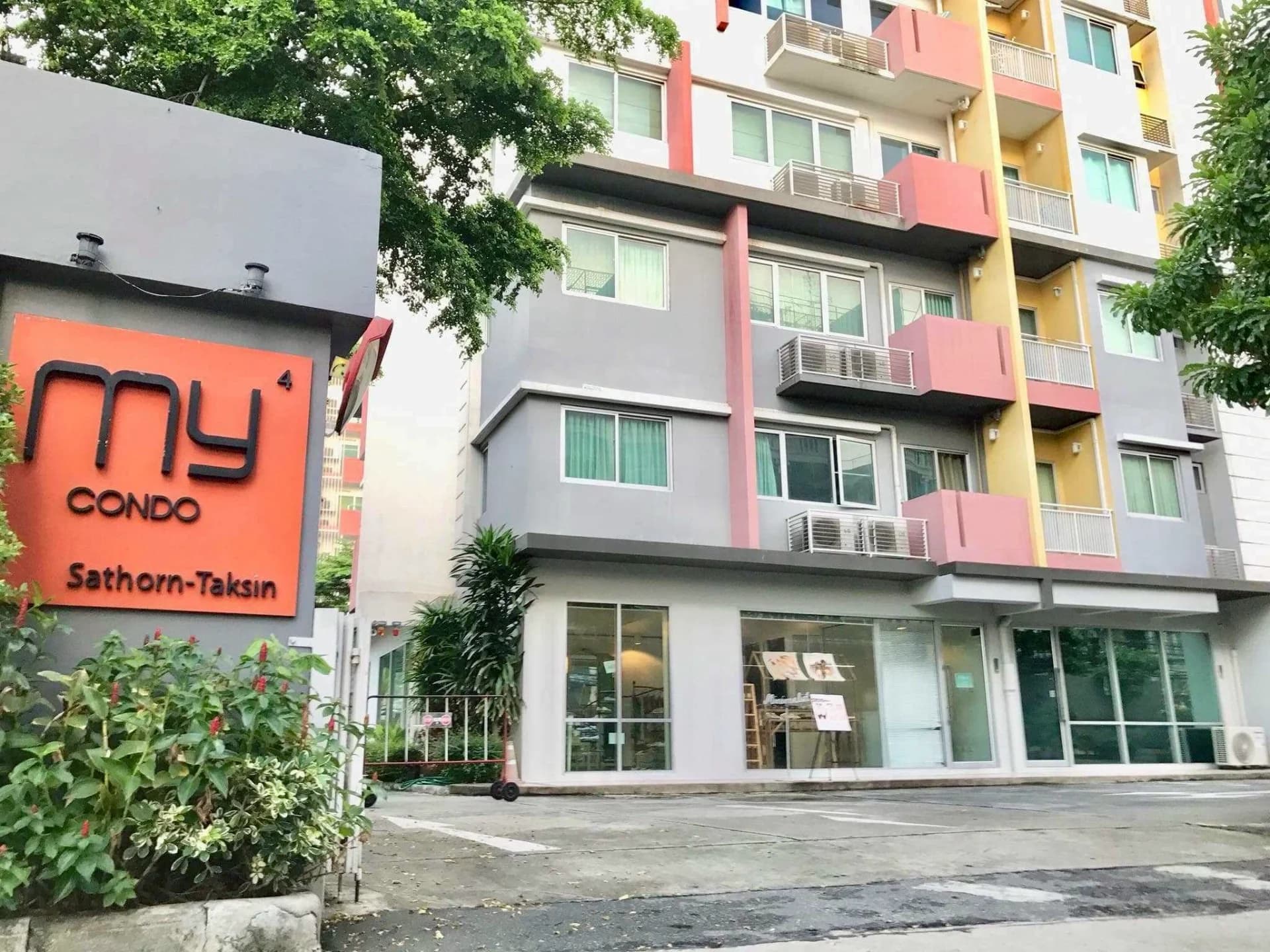 ขาย / เช่า คอนโด โครงการ MyCondo สาทร-ตากสิน รีโนเวทพร้อมอยู่ ใกล้สถานี BTS วงเวียนใหญ่ - image 1