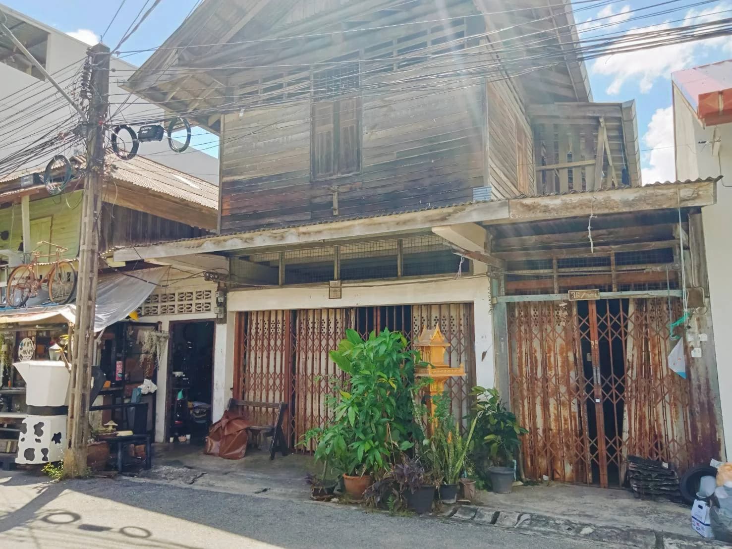ขายที่ดิน 107.5 ตารางวา พร้อมบ้านเช่า ถนนแสงศรี ซอย3 หลังโรงแรม SC ทำเลดี อยู่ใจกลางเมือง ZST212 - image 3