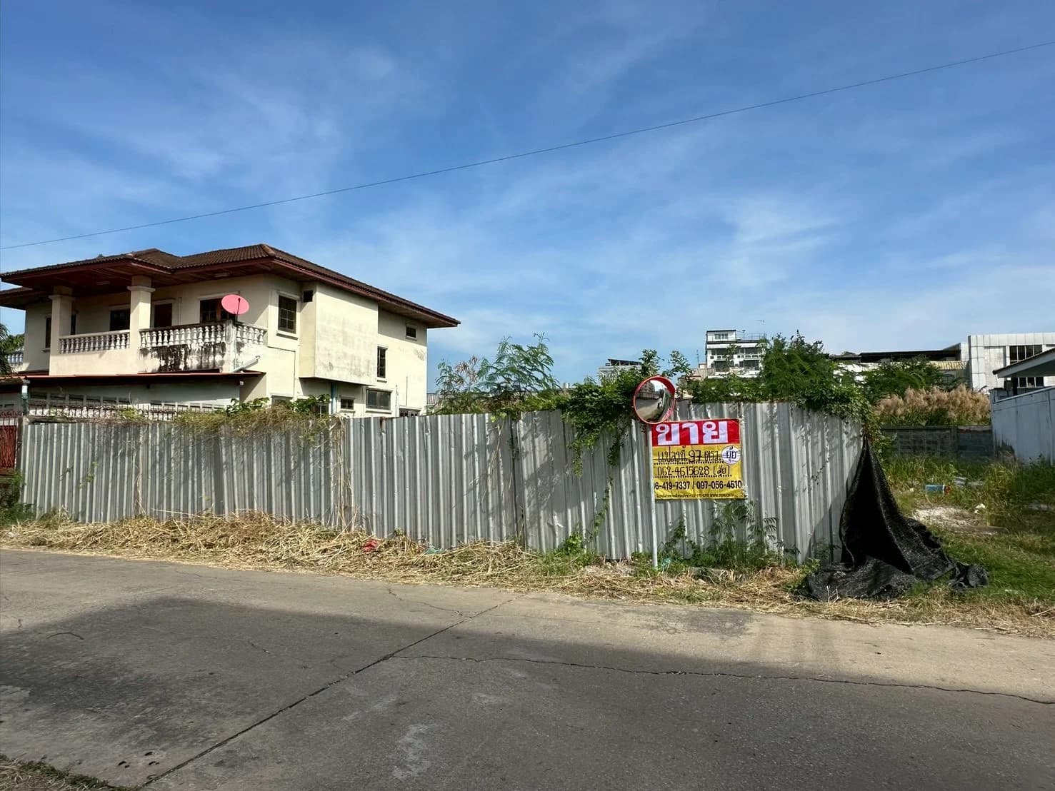 ขายที่ดิน 97วา ใน มบ.พาร์ควิว-วิลล่า บางนา-ตราด กม.5 ใกล้เมกะบางนา บางแก้ว ZY261