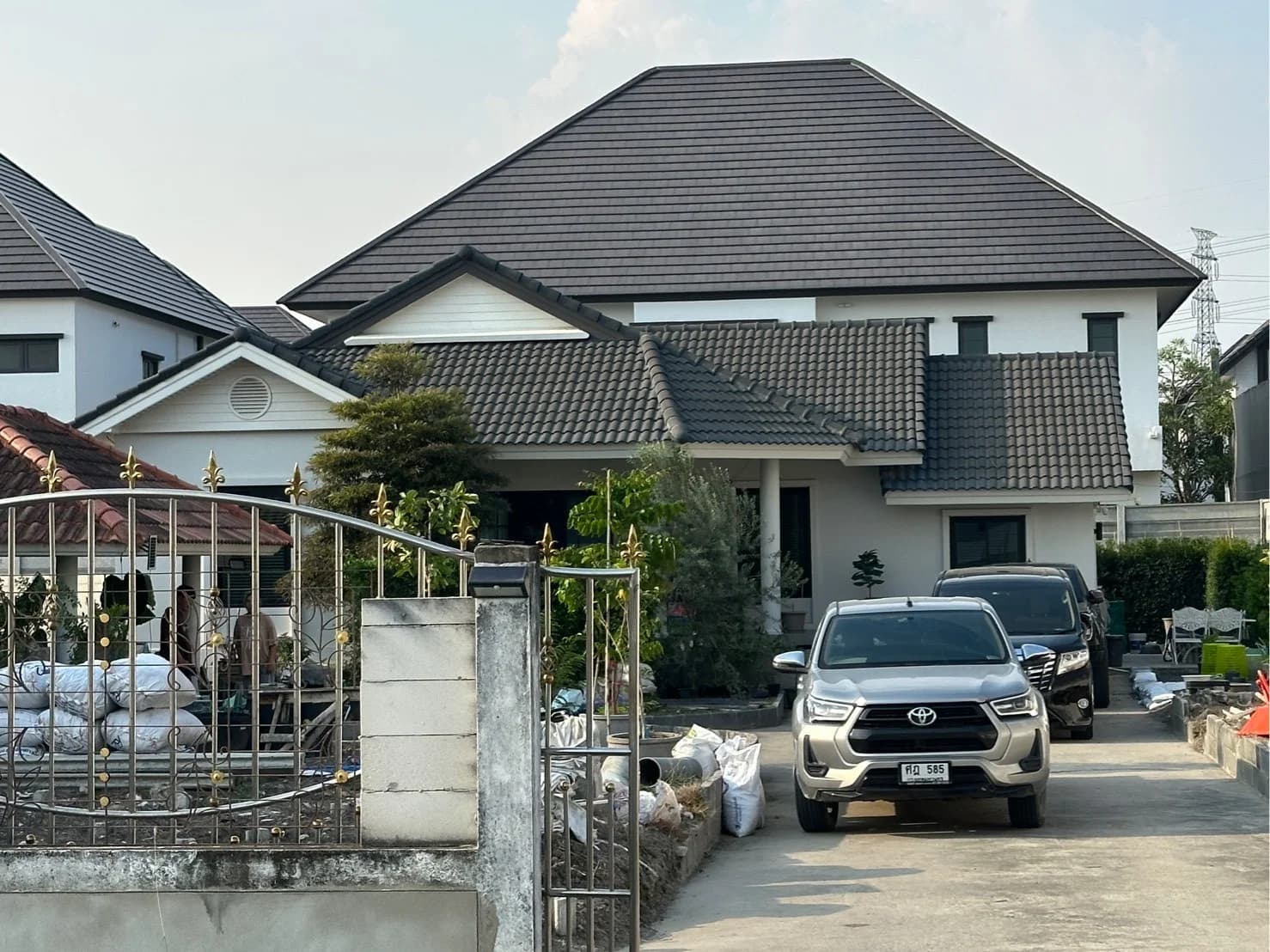 ขายบ้านเดี่ยว สวยทำเลดี ขนาด 200 วา บางแก้ว ซอยหมู่บ้านThe Cityบางนา ใกล้เมกาบางนา ZY244 - image 1