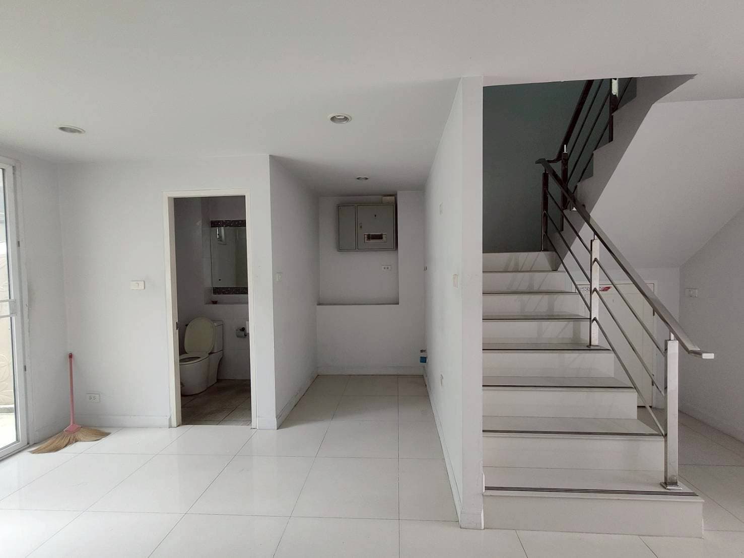 ให้เช่าโฮมออฟฟิศ Modern Style 200 ตร.ม. ประชาอุทิศ 23 ทุ่งครุ ใกล้ถนนใหญ่ ใกล้ทางด่วน ZB112 - image 3