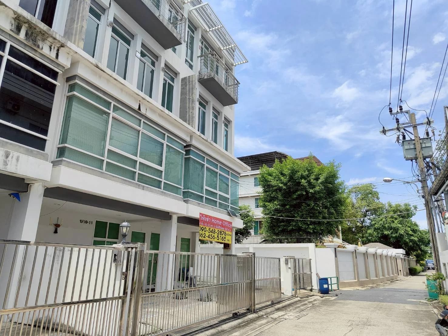 ให้เช่าโฮมออฟฟิศ Modern Style ขนาดใหญ่ 2 คูหา 4 ชั้น ประชาอุทิศ 23 ใกล้ทางด่วน สภาพใหม่ พร้อมเข้าอยู่ ZB111 - image 2