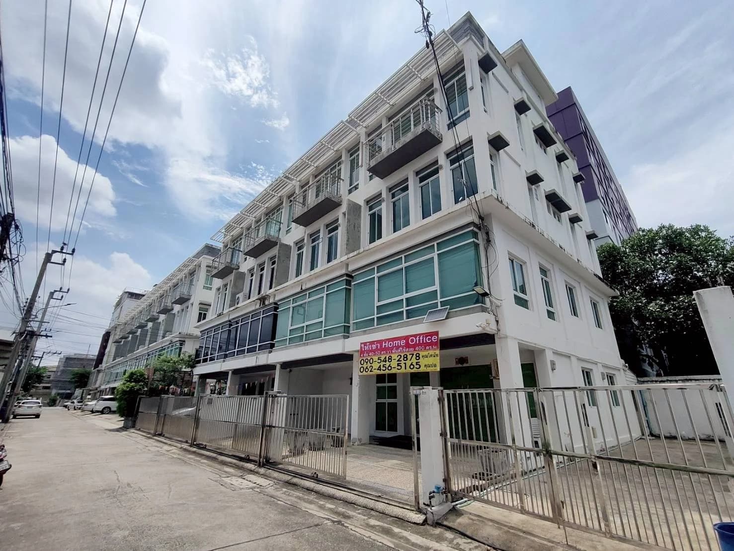 ให้เช่าโฮมออฟฟิศ Modern Style ขนาดใหญ่ 2 คูหา 4 ชั้น ประชาอุทิศ 23 ใกล้ทางด่วน สภาพใหม่ พร้อมเข้าอยู่ ZB111 - image 1