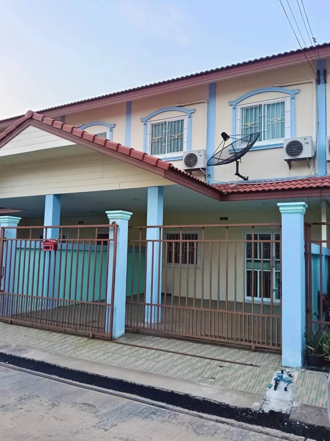 ขายบ้านทาวน์โฮม 2ชั้น 24 ตร.วา. หมู่บ้านศิริทรัพย์4 กระทุ่มแบน สมุทรสาคร ZW650 - image 2