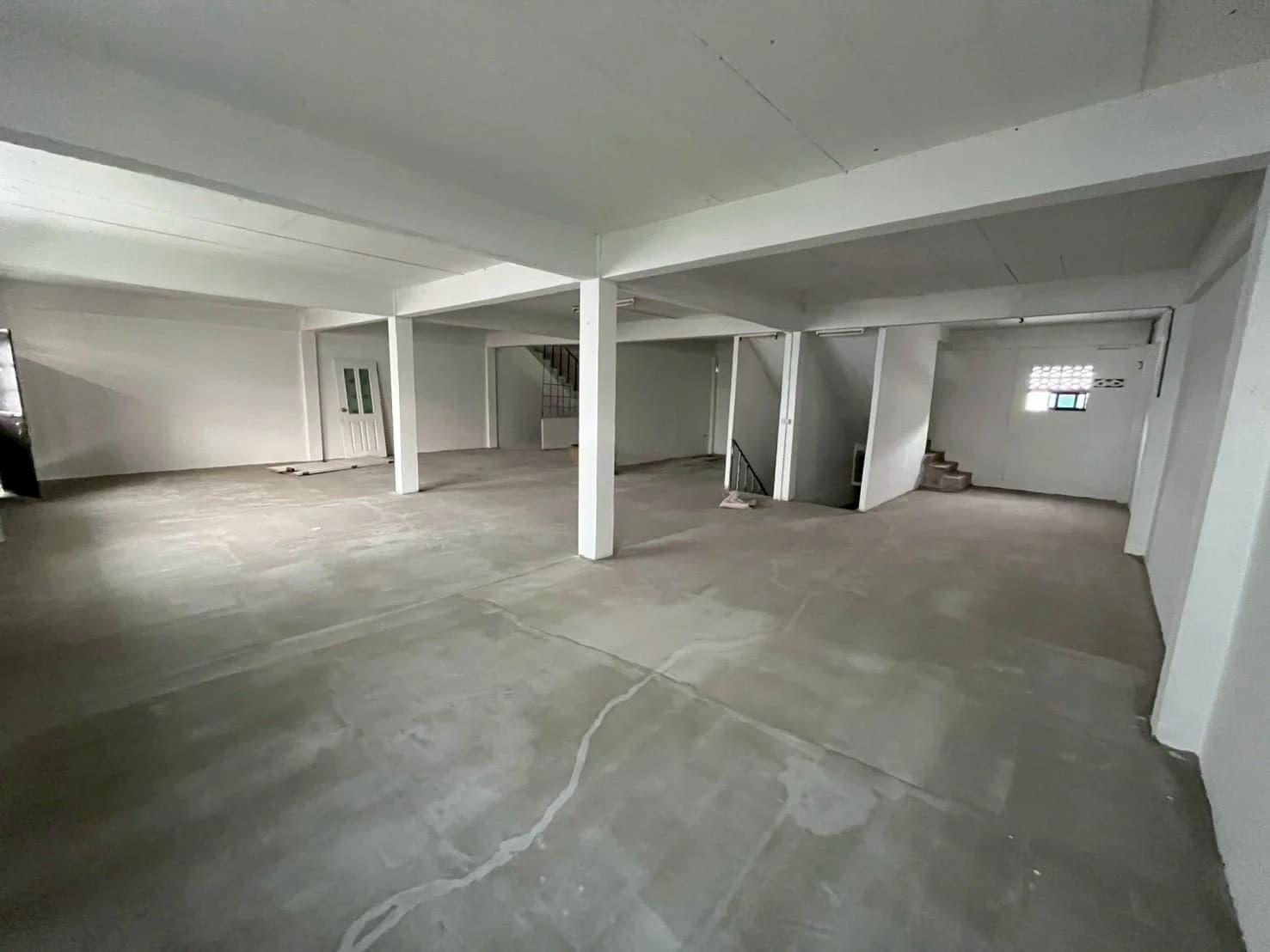 เปลี่ยนที่ทำงานให้เป็นทำเลรับทรัพย์ ด้วยการเป็นเจ้าของอาคารพาณิชย์ 3 คูหาตีทะลุถึงกัน 3 ชั้นครึ่งทำเลศักยภาพสูงสุด 20,000,000 บาท (หรือเลือกเช่าเพื่อเริ่มต้นธุรกิจเพียง: 55,000 บาท/เดือน)ขนาดพื้นที่รวม 54 ตารางวา ย่านพระราม 2 ซอย 50 ✨ ตอบโจทย์ทุกธุรกิจและการลงทุน บนทำเลที่ใครก็ปฏิเสธไม่ได้ด้วยหน้ากว้าง 12 เมตร ที่พร้อมเติบโตไปกับธุรกิจของคุณ ราคา - image 2