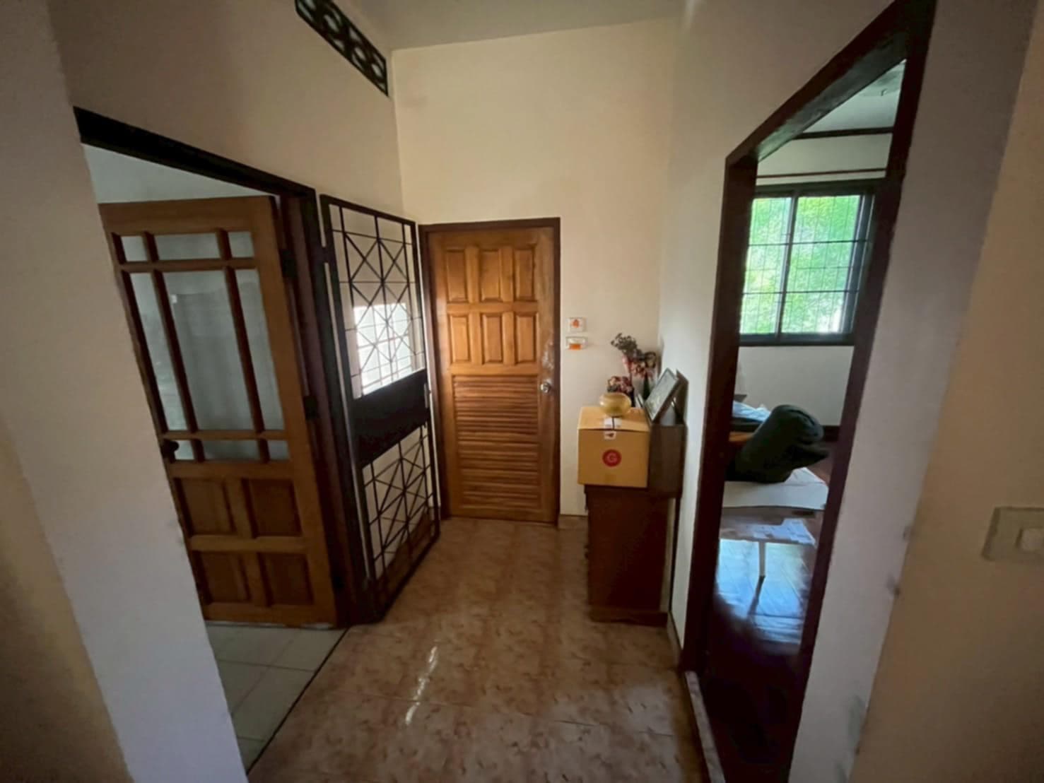 ขายบ้านพร้อมที่ดิน 386.4 ตร.วา ทำเลดี พระสมุทรเจดีย์- ใกล้วัดคู่สร้าง ห่าง อบต.ในคลองบางปลากด เพียง 900 เมตร เดินทางสะดวก เชื่อมต่อสุขสวัสดิ์-ประชาอุทิศ - image 3