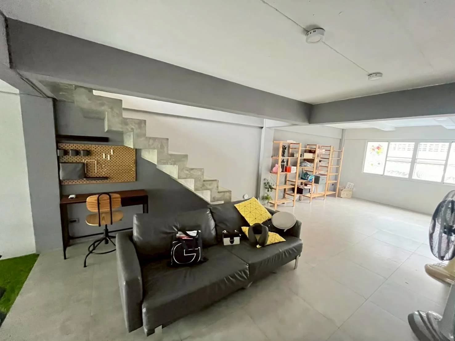 ขายและเช่าโฮมออฟฟิศพระราม 2 ซอย 50 บนที่ดิน 18 ตร.ว. ราคาพิเศษ: 4,900,000 บาท ค่าเช่าเดือนละ 22,000 บาท - image 4