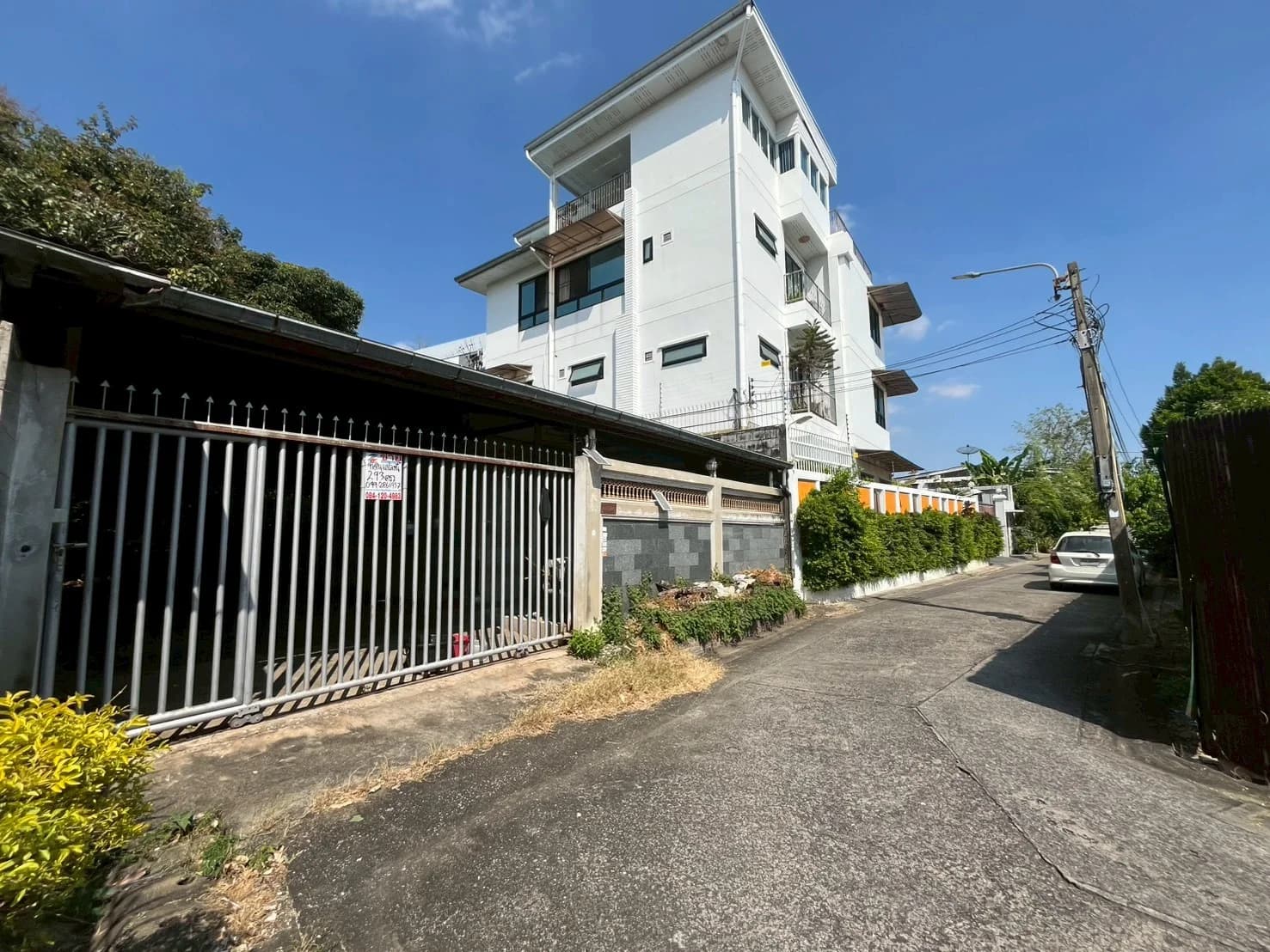 ขายที่ดินสวย 293ตรว.พร้อมสิ่งปลูกสร้าง ทำเลทอง ราคาดี ซ.จรัญฯ75-สิรินธร เหมาะสร้างที่อยู่อาศัย อพาร์ทเม้นท์ โครงการต่างๆ ราคา 100,000/ตารางวา - image 3