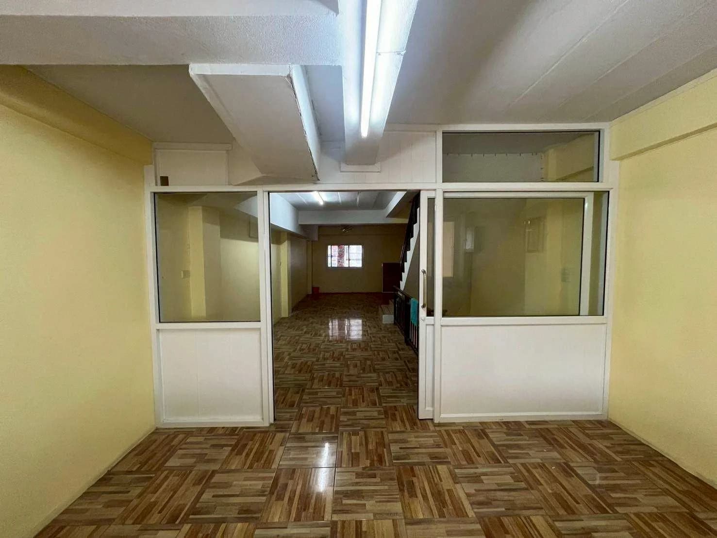 ขาย อาคารพาณิชย์ ขนาด 19 ตรว. ราคา 6.8 ลบ โครงการ เพรชท่าข้าม ติดถนนท่าข้าม ออก ถนนพระราม 2 - image 4