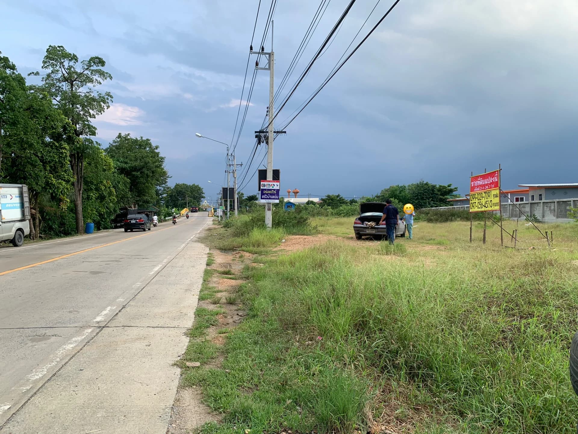 ขายที่ดินสวย ทำเลดี ถมแล้ว ติดถนนเลียบคลองเปรม ใกล้เวิร์คพอยต์ อนาคตจะมีรถไฟฟ้าผ่านถนนเส้นนี้ - image 1